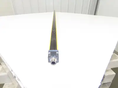 Schmersal SLC440COM-R-1450-14 Safety Light Curtain Receiver Only -Needs Repair