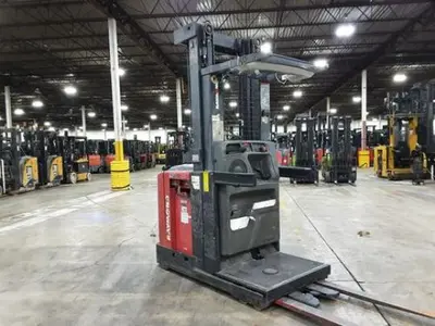 USED 2019 RAYMOND OPC30TT