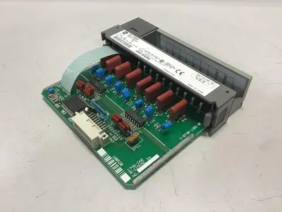 USED ALLEN BRADLEY 1746-IA8 SER A