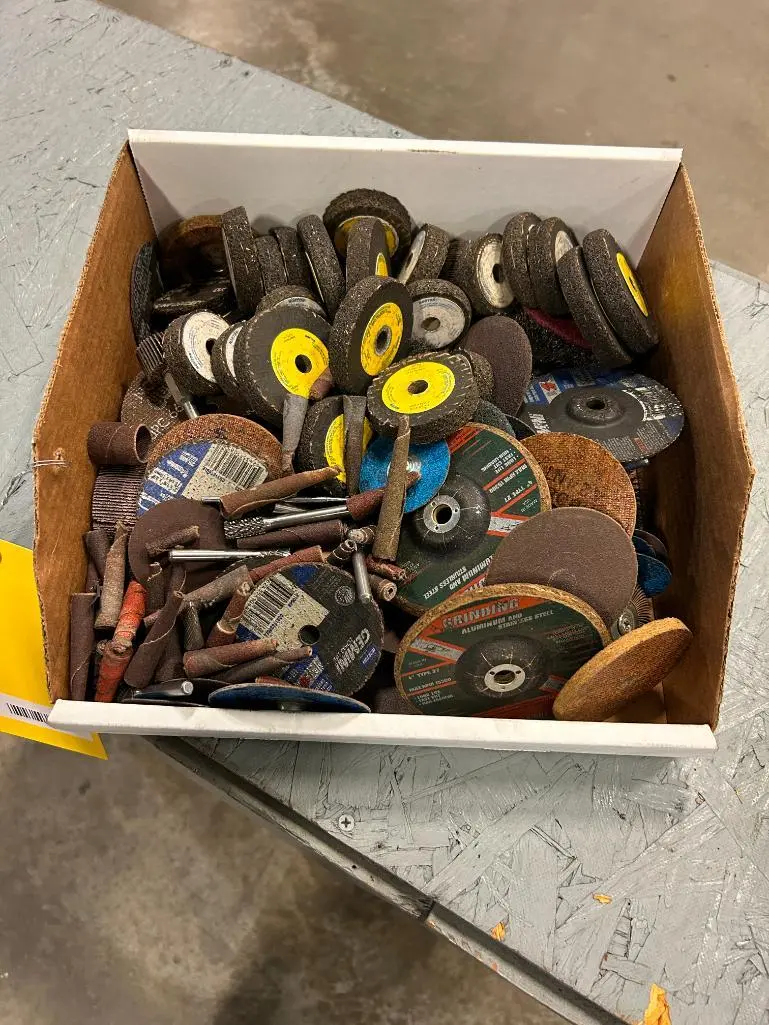 Used _UNKNOWN_ _UNKNOWN_ Grinding Wheels Virginia US | Myron Bowling Auctioneers Inc #1553426