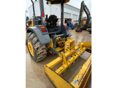 2015 JOHN DEERE 210L Utility Tractors | Steam Well LLC (2)