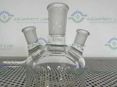 USED CHEMGLASS 125 ML EUROPEAN STYLE 3-NECK TAPER JACKETED FLASK 24/40, 14/20