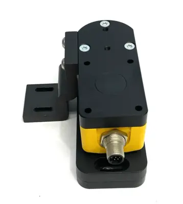 USED PILZ ELECTROMAGNETIC GUARD LOCKING SAFETY SWITCH W/ ACTUATOR PLATE