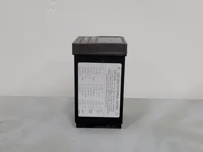 USED HONEYWELL UDC3300