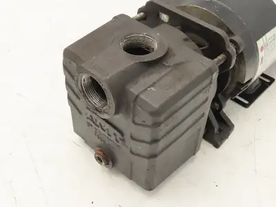AMT 285J-95 Self Priming Centrifugal Pump 1.25" NPT 78gpm 1Hp 230/460V 3PH