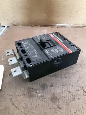 Cutler-Hammer LS36060YA 3 Pole 600A Molded Case Circuit Breaker 600VAC 250VDC