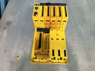 Used 2004 FANUC A03B0819C004 PLC Chassis Ohio US | HGR 24 #1345476