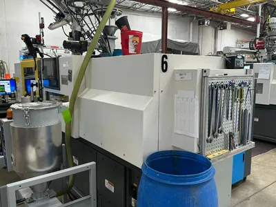 2022 MILACRON FANUC ROBOSHOT S-110iA Injection Molding Horizontal/Vertical | Machinery Network (3)