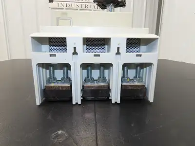 Eaton Moeller NZMN4-AE1000 Circuit Breaker 3-Pole 1000A 690VAC Rotary Handle
