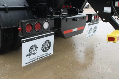 New | in-Stock 2025 MACK MD6 Rolloff Trucks Texas US | Roll Off Truck World #1491872
