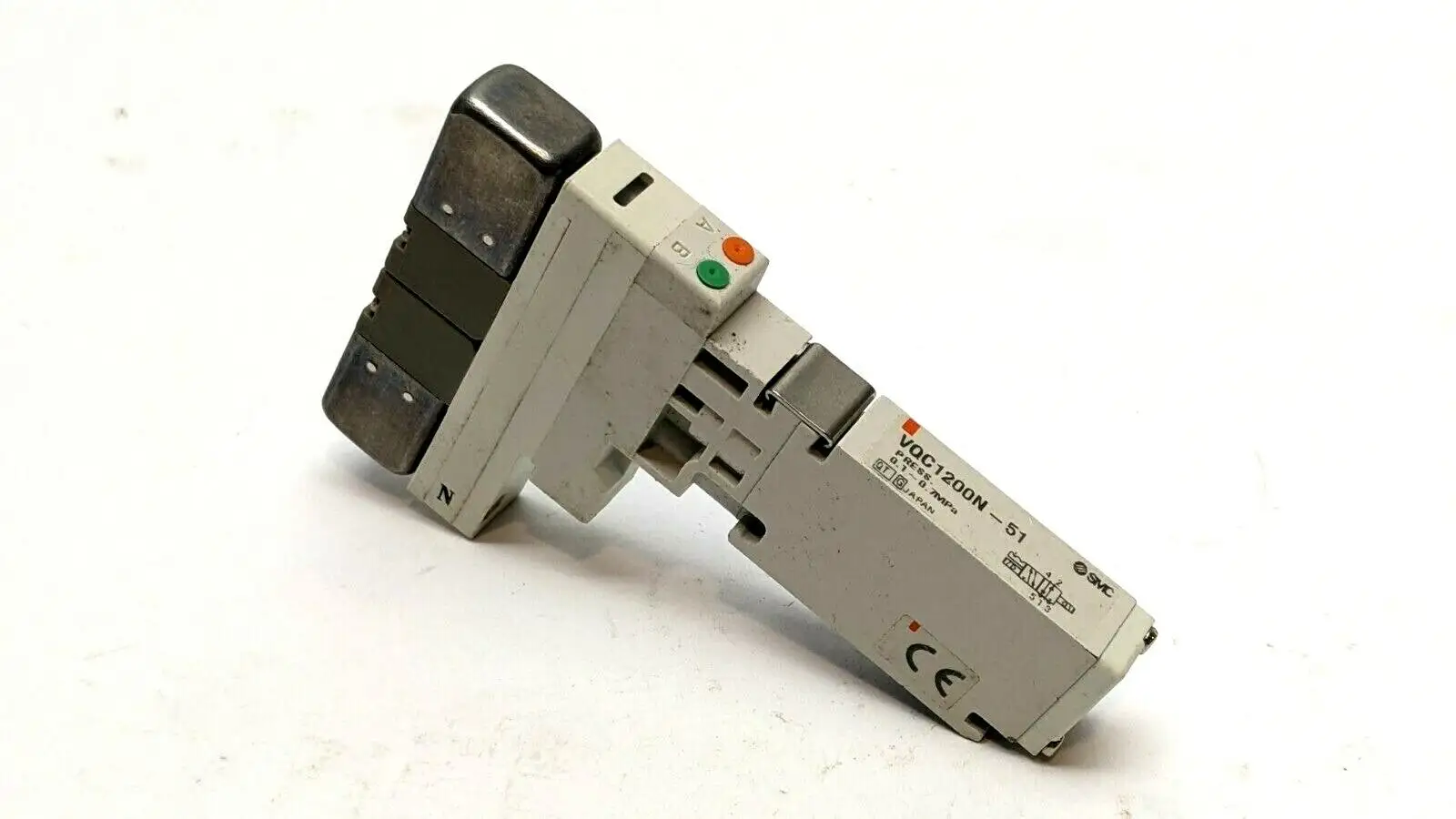 VQC1200N-51 | SMC  Plug-In Double Solenoid Valve 5-Port - Used