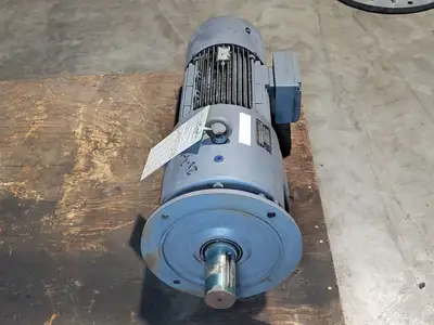 USED SEW-EURODRIVE RF86DT132S8/2BHF7