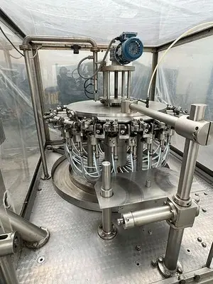 USED WINE BOTTLING LINE 4.000 BOTTLES/HOUR