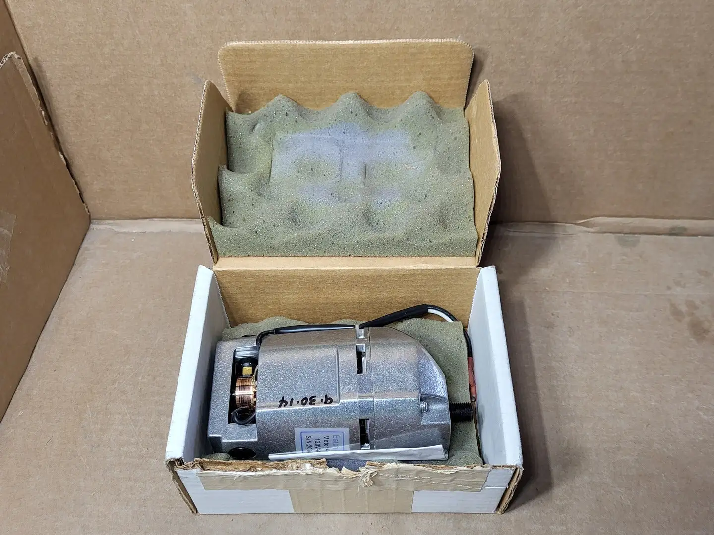 NEW EATON ELECTRICAL 699B196G01