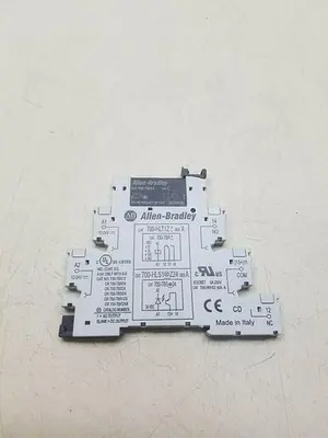 Allen-Bradley 700-HLT1Z Ser A, 700-TBS24 SER C