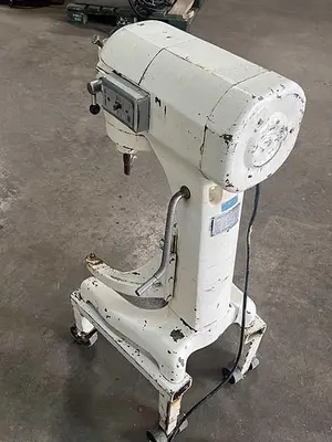 USED 1992 HSIAO LIN MACHINE CO. HL-11012