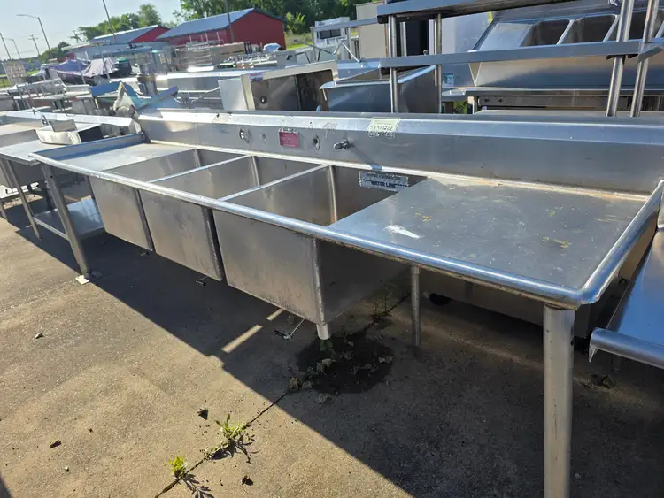 Used Falcon Restaurant Supply, Inc. Used 133"X 34" Stainless 3 compartment Sink - SS381 Sinks Illinois US | Falcon Restaurant Supply #1373717