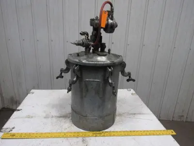 Delvibiss QM5094-1 10 Gallon Galvanized Steel Pressure Pot Tank W/Agitator