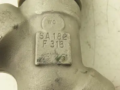 Conval Clampseal 13G2Q Globe Valve Y-Pattern Stop 1" Socket Weld 1500psi