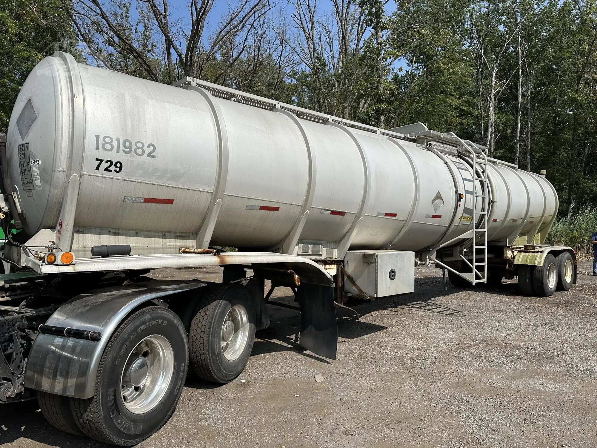 Used 1990 POLAR _UNKNOWN_ Tanker Trailers Indiana US | Lakeshore Equipment Sales #1546590