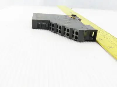 Vipa 022-1BD20 Digital Output 24VDC 2A DIN Rail Mount Lot of 4