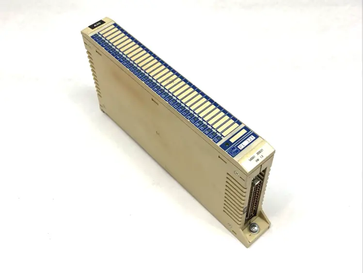 Used Sigmatek Input/Output Module PLC Input & Output Michigan US | Maverick Industrial Sales #1402197