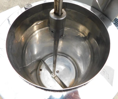 USED HOT POUR FILLER HOT POUR TANK FILLER