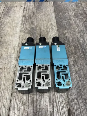 MAC PR62D-11AA Electrical/PLC/Automation | ESS Industrial Equipment Sales (2)