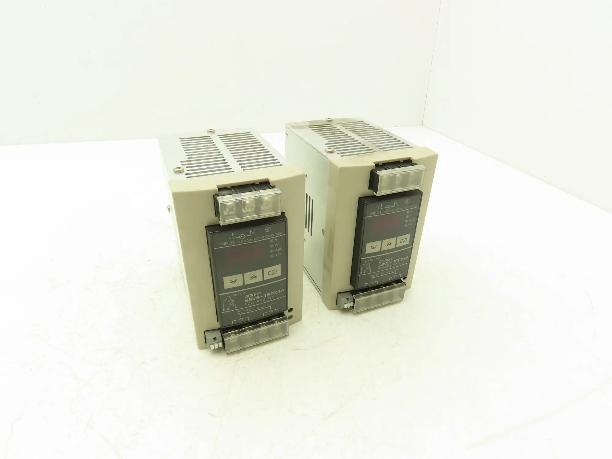 Omron S8VS-18024A Switch Mode Power Supply In 100-240VAC Out 24VDC 7.5A Lot of 2