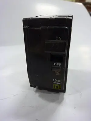 USED SQUARE D QO220