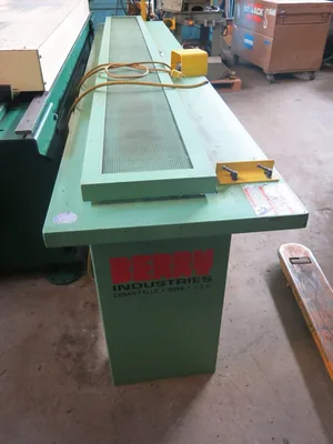 BERRY INDUSTRIES TDC / TDF DUCT NOTCHER