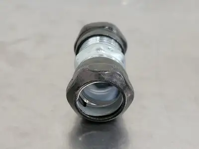 1/2" Wet Location Compression Coupling (Bag of 16)