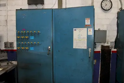 USED 1989 MINSTER 400 TON SSDC PRESS