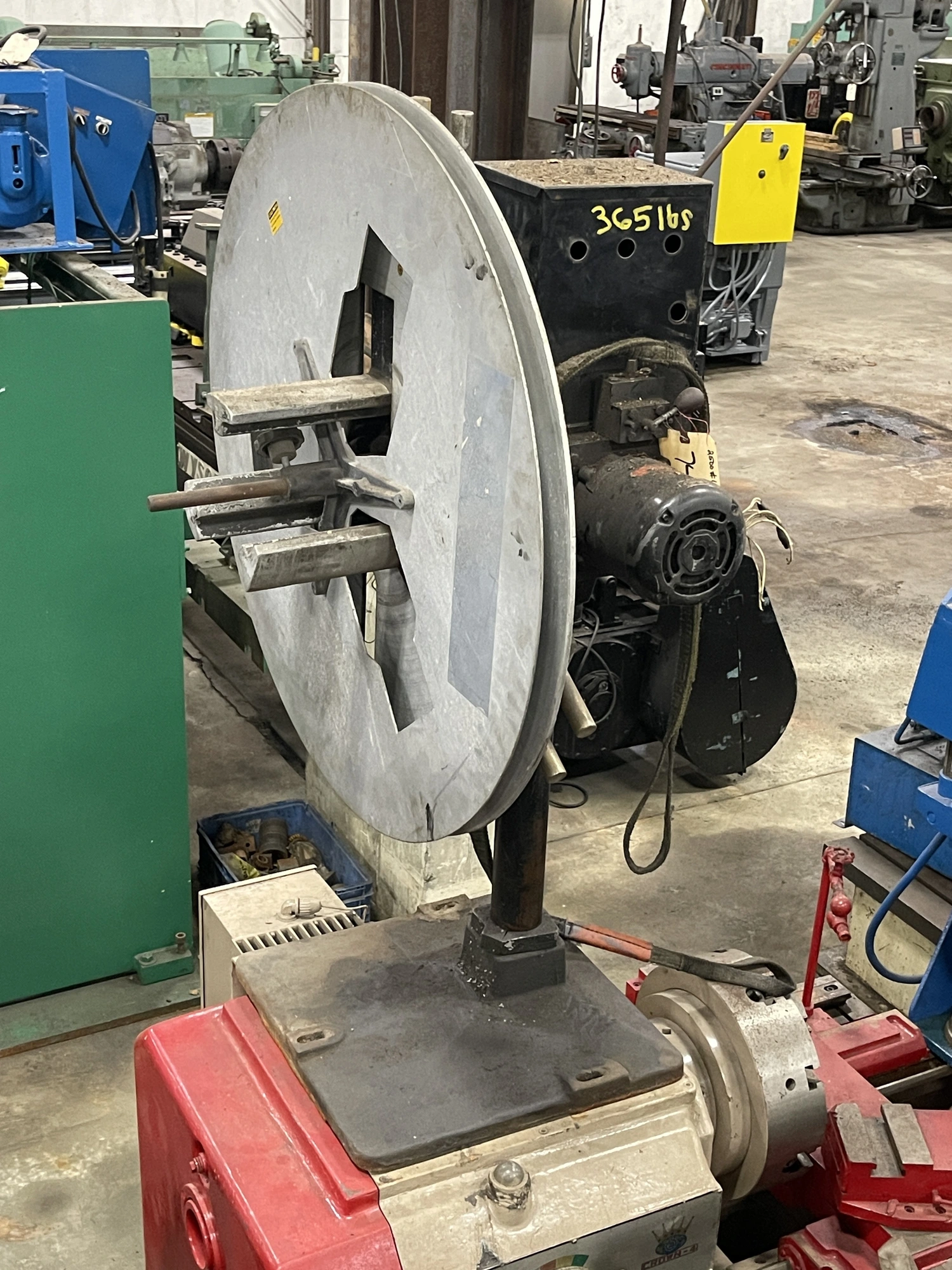USED RAPID AIR 750 LBS X 8" MOTORIZED (14304)