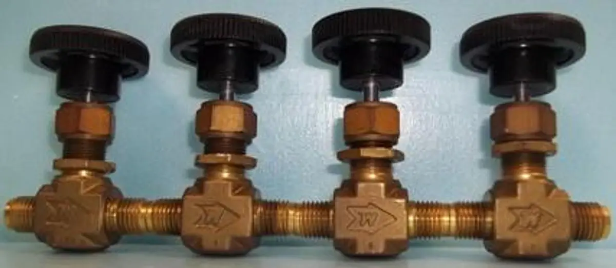 QTY. 4. &frac14;" WHITEY BRASS VALVE B-1VS4 B B....
