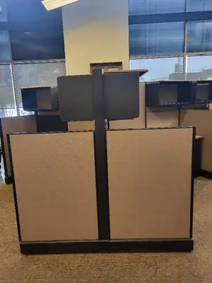 Herman Miller Three-Person Work Station Cubicle 120° with Acoustic Panels & Roll-Top Desk Wall Unit