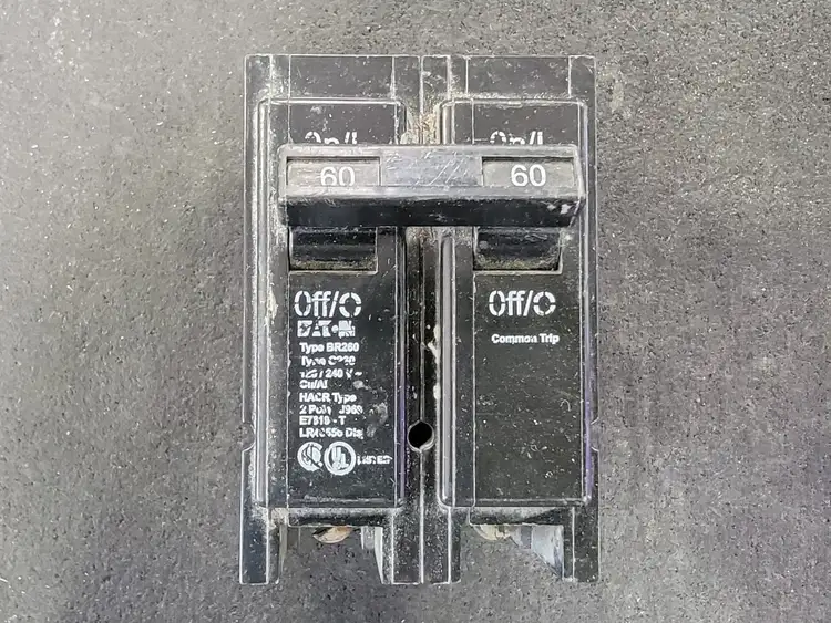 Used EATON BR260 Switchgears British Columbia CA | Lenmark #243620