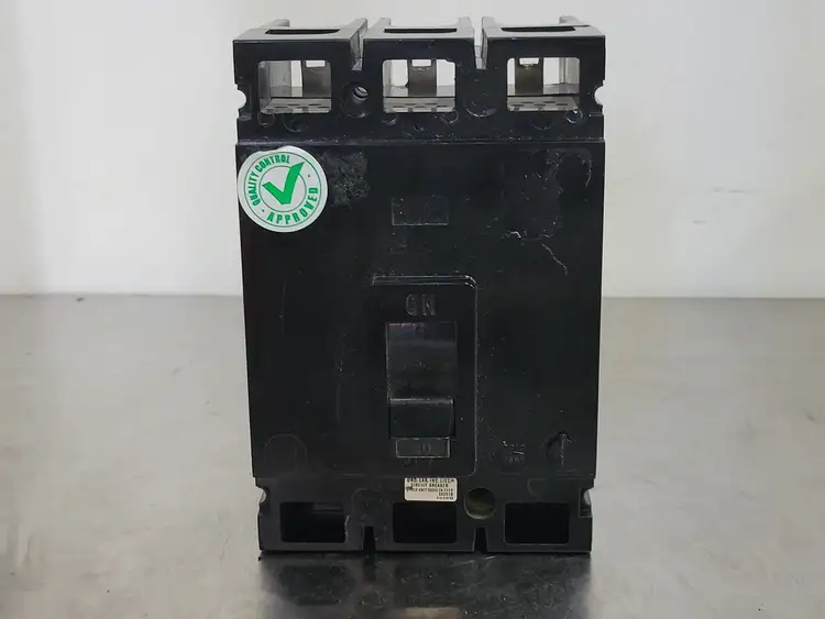 Used SYLVANIA _UNKNOWN_ Switchgears British Columbia CA | Lenmark #241410