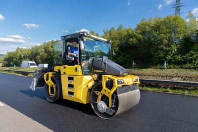 BOMAG BW 174 AP-5 Hybrid Tandem Vibratory Rollers | Mid South Machinery (7)