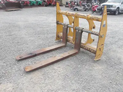 Used 2021 DEERE QUICK COUPLE Pallet Forks California US | Western Trencher & Equipment, Inc. #1497779