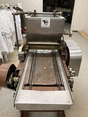 Racine 16" Candy Depositor