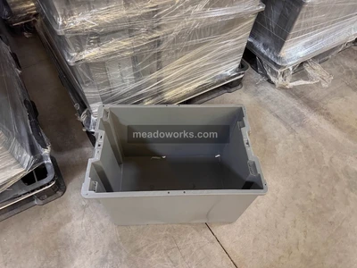 Used Plastic Totes Stack and Nest Containers Shipping Containers Illinois US | Meadoworks #1514565