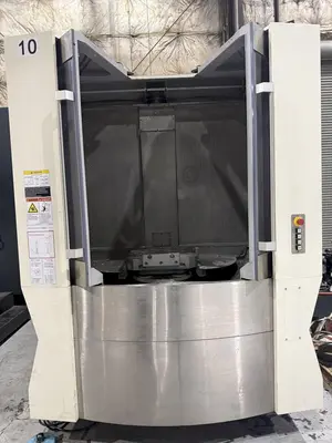 USED 2013 MAKINO A61NX