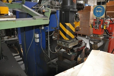 USED ARO 1215 - SPOTWELDING