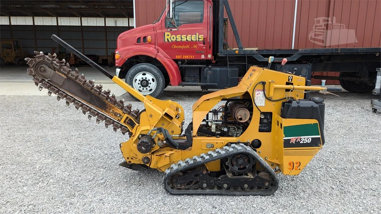 Used 2015 VERMEER RTX250 Trenchers | Rosseel's Equipment Inc #720755