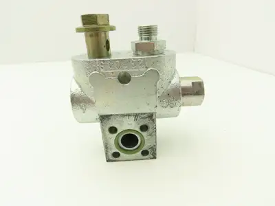 Linde 0009443041 Electric Forklift Flow Control Valve Removed From E20C