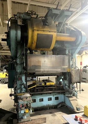 USED 1980 WARCO WARCO SC2-300-72-36 PRESS
