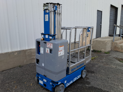 USED 2018 Genie GR-20