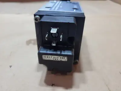 Used BOSCH 0 810 001 947 Parts (Hydraulics and Pneumatics) British Columbia CA | Lenmark #1440826