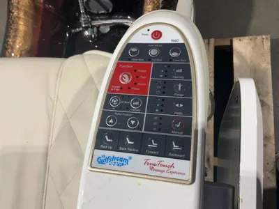 Used GULFSTREAM 9660-5 PEDICURE MASSAGE CHAIR Salon & Spa (Misc) Michigan US | Miedema Asset Management Group #1455067